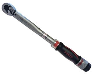 CLE DYNAMOMETRIQUE 3/8" COUPLE DE SERRAGE DE 20 A 110 NM