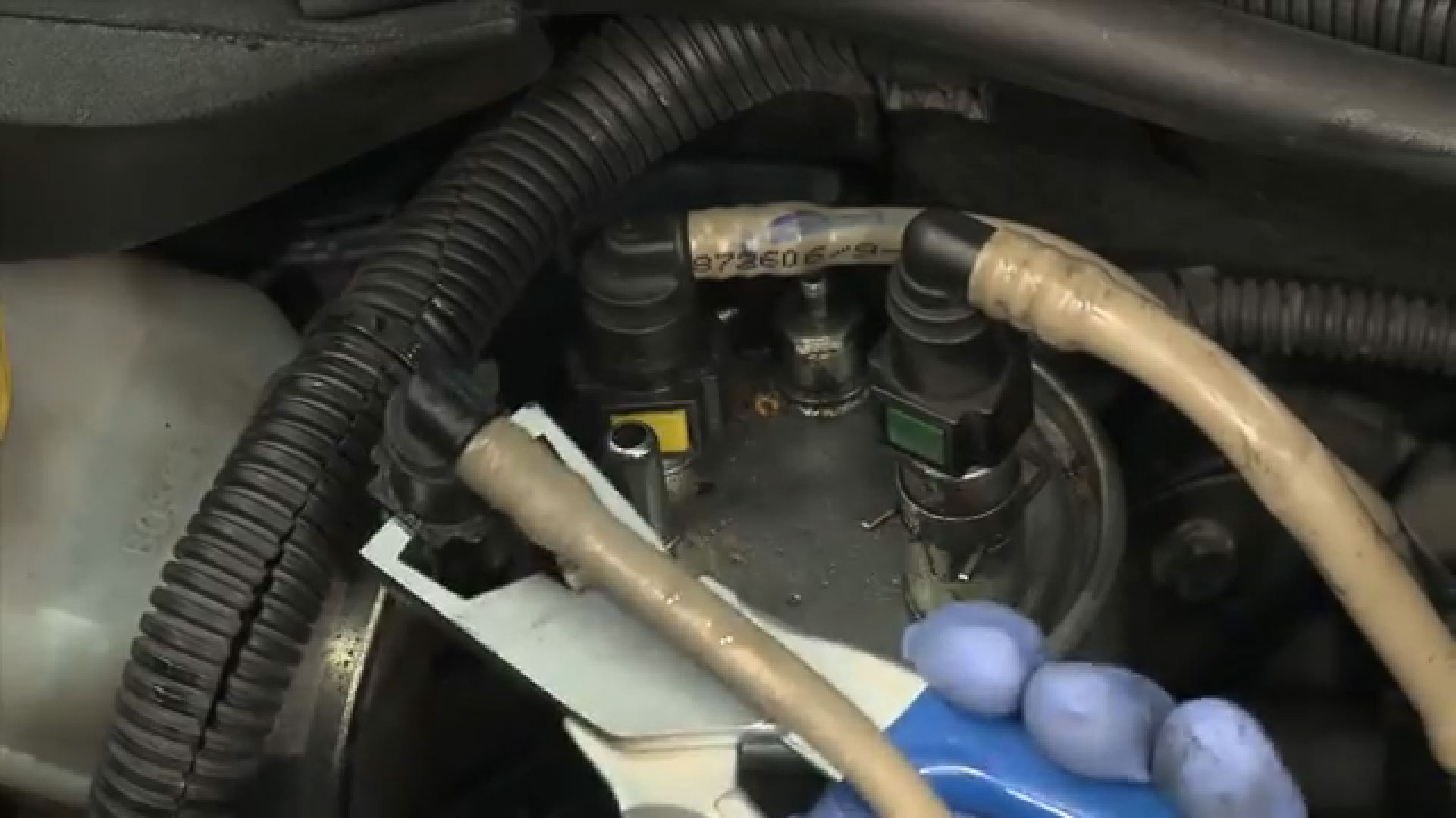 PINCE POUR RACCORDS RAPIDE DE CARBURANT