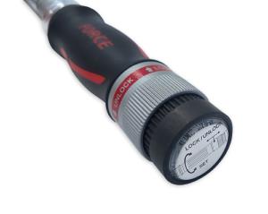 CLE DYNAMOMETRIQUE 3/8" COUPLE DE SERRAGE DE 20 A 110 NM